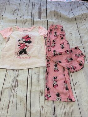 Disney Minnie Mouse Pink and White Girls Pajama Set